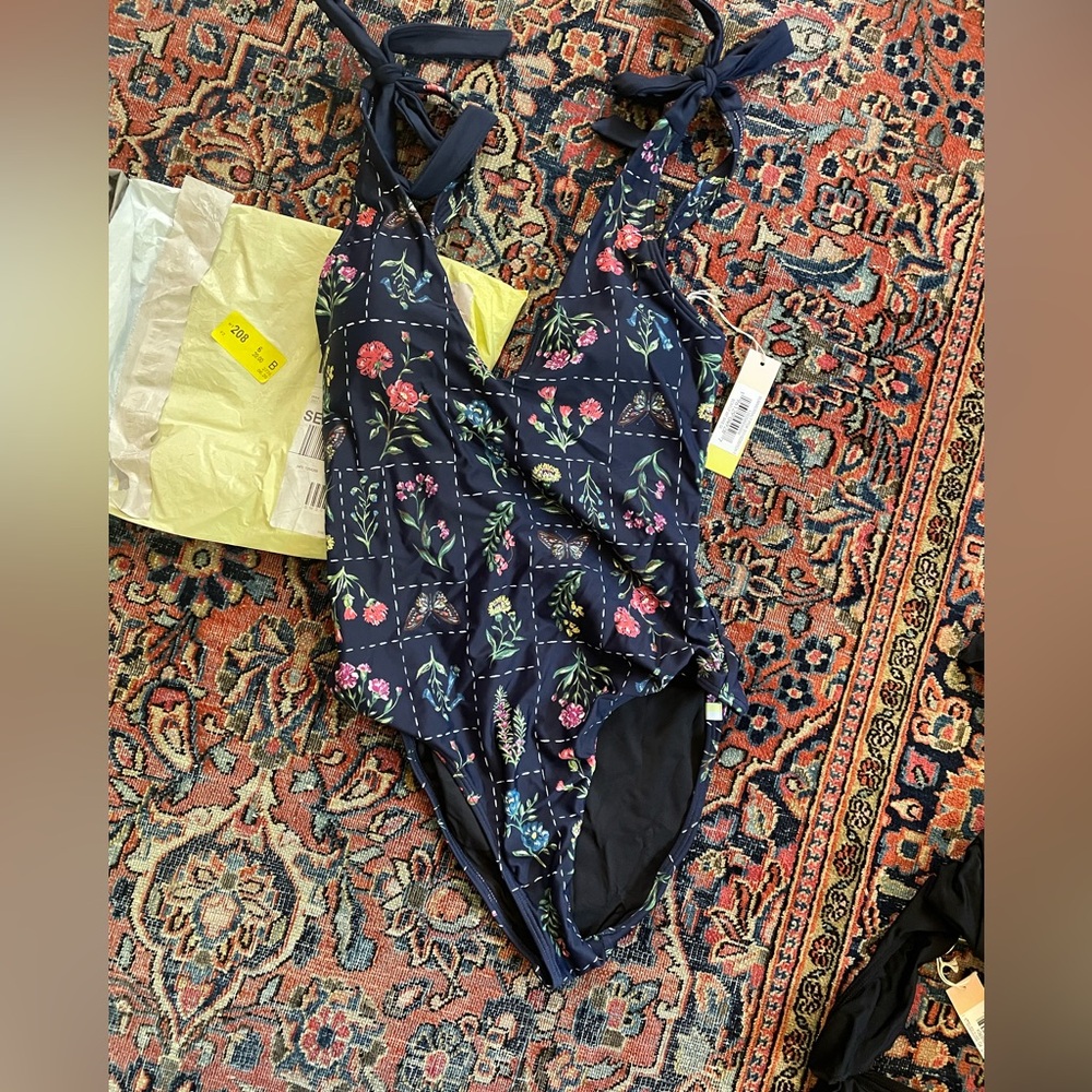 Summersalt bathing suit NWT